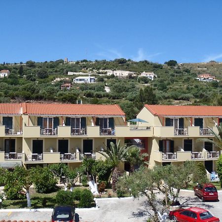 Apolafsi Aparthotel Lixouri Ngoại thất bức ảnh