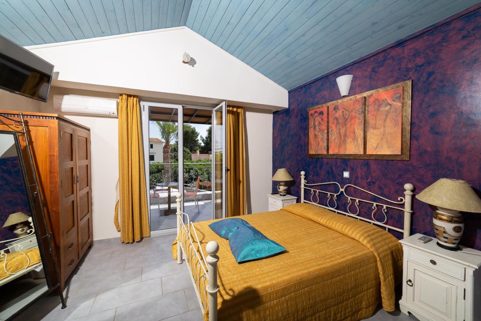 Apolafsi Aparthotel Lixouri Ngoại thất bức ảnh